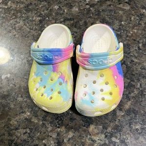 Toddler crocs